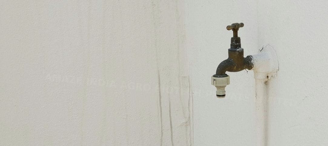 給湯器まわりの配管点検